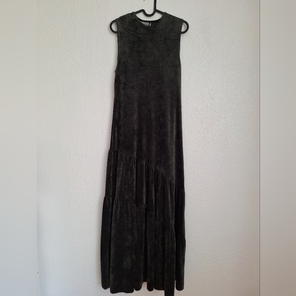 sparrow Dresses & Skirts - SPARROW  Green Olive Mock Neck Sleeveless Velvet Maxi Gown